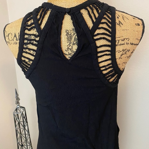 The Limited Sze 8 cream skirt w/bonus top included - Picture 6 of 10